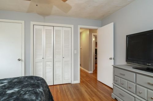 83 Colonial Dr, Taunton MA 02780-3801 exterior