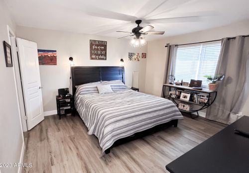 3251 Charleston Ave, Phoenix AZ 85032-1595 exterior