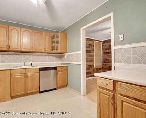 14 Parkhill St, Jackson Twp NJ  08527-3736 exterior