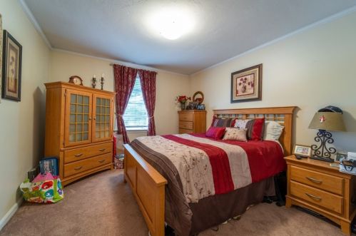 44 Rudolph St, Worcester MA 01604-3126 exterior