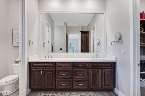 8976 8 Dr, Phoenix AZ 85041-6754 exterior