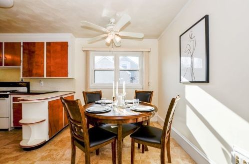 85 Caswell St, New Bedford MA 02745-2702 exterior