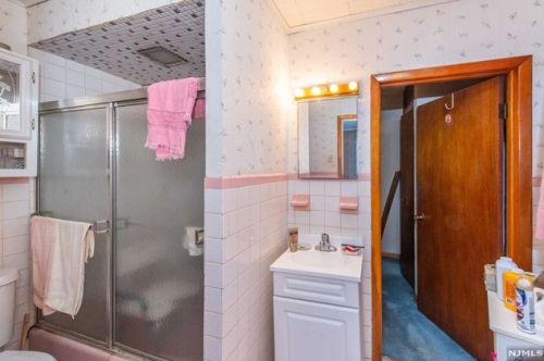 237 Stephens St, Belleville NJ 07109-3140 exterior