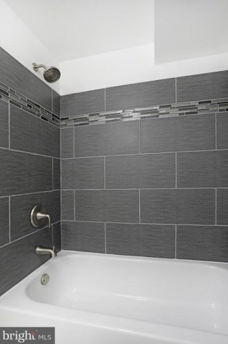 2 Kenwood Dr, Erial NJ 08081-4217 exterior