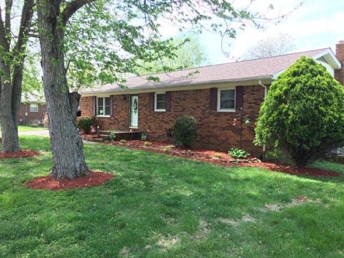 1137 Hill Haven Dr, Hopkinsville, KY 42240-2778