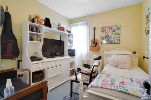 181 Windsor St, Kearny NJ 07032-2132 exterior