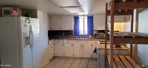 1334 Cinnabar Ave, Phoenix AZ 85020-1815 exterior