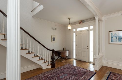 78 Main St, Falmouth MA 02540-3129 exterior