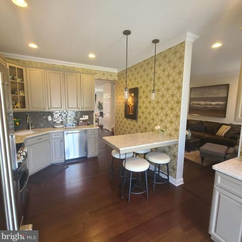 148 Burnet Cres, Trenton NJ 08691-4151 exterior