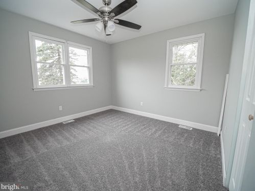 145 Crown Point Rd, West Deptford NJ  08093-1131 exterior