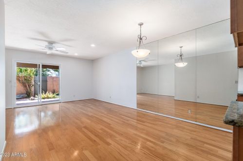 1173 Beryl Ave, Phoenix AZ 85021-2480 exterior