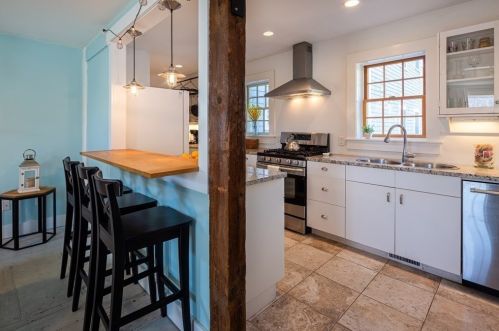 150 Barcliff Ave, Chatham MA 02633-1904 exterior