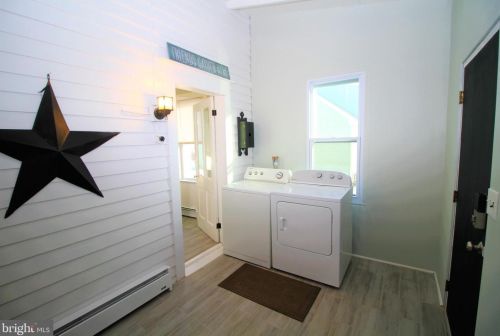 41 Paxson Ave, Trenton NJ 08690-1912 exterior