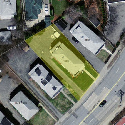1565 Washington St, Newton MA  02465-2222 aerial view
