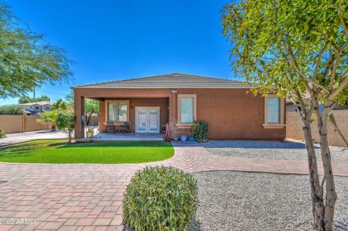 4217 73 Dr, Phoenix AZ 85033-2512 exterior