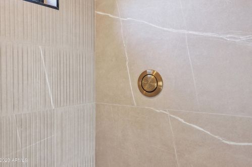 4115 Catalina Dr, Phoenix AZ 85015-6024 exterior