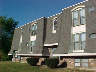 42 Southpoint Dr, Amherst MA  01002-3187 exterior