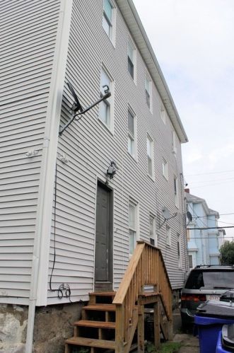 75 Flint St, Fall River MA 02723-2121 exterior
