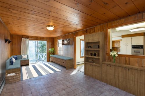 27 Huettner Rd, Falmouth MA 02543-1508 exterior