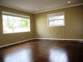 1208 Cresthill Rd, Birmingham AL  35213-1104 exterior