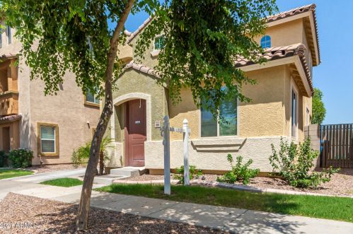 1619 77th Dr, Phoenix, AZ 85035-5104