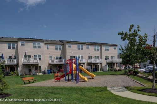 141 Kyle Dr, Tinton Falls NJ 07712-7536 exterior