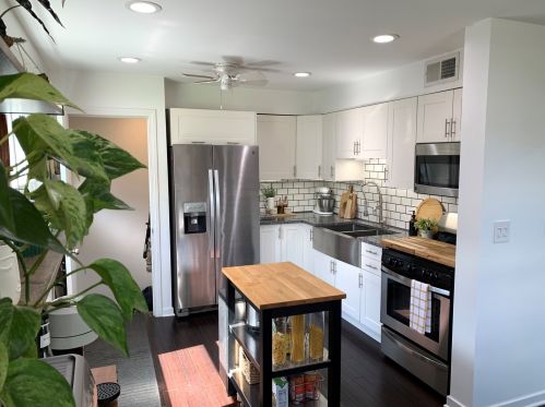 4122 Clinton Ave, Forest View, IL 60402-4338