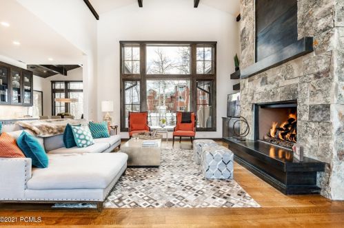 2424 Iron Mtn Dr, Park City UT 84060-6559 exterior