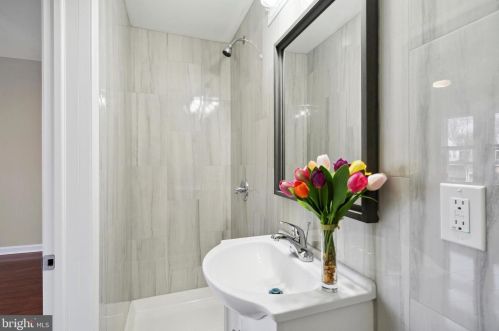 1920 Godfrey Ave, Philadelphia PA  19141-1302 exterior