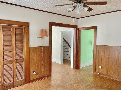 646 Pequoig Ave, Royalston MA 01331-1502 exterior