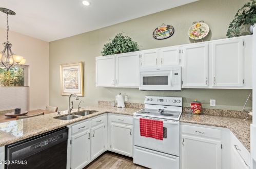 13639 42 Pl, Phoenix AZ 85032-2231 exterior