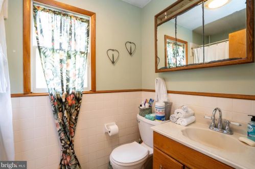 75 Toms River Rd, Jackson Twp NJ 08527-5237 exterior