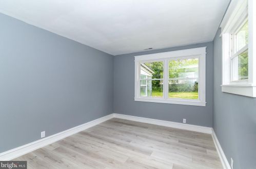 246 Queen St, West Deptford NJ  08096-2254 exterior