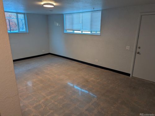 3434 Downing St, Englewood, CO 80113-2911