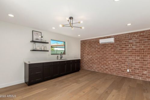 1253 Cambridge Ave, Phoenix AZ  85006-1102 exterior