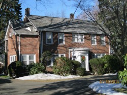 537 Parker St, Newton, MA 02459-2973