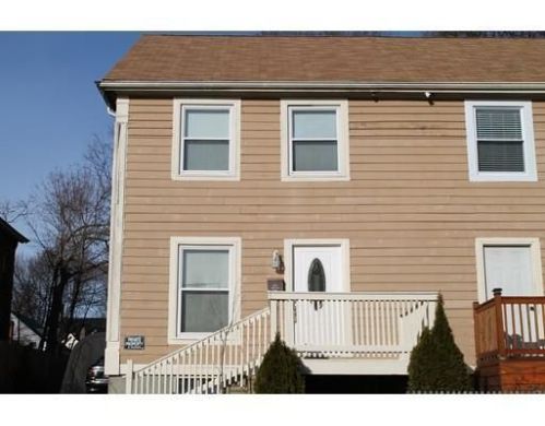 88 Chatham St, Worcester, MA 01609-2029