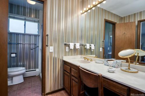 4000 Birch St, Englewood CO exterior