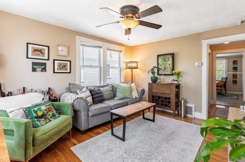 58 Lawn Ave, Quincy MA 02169-7337 exterior