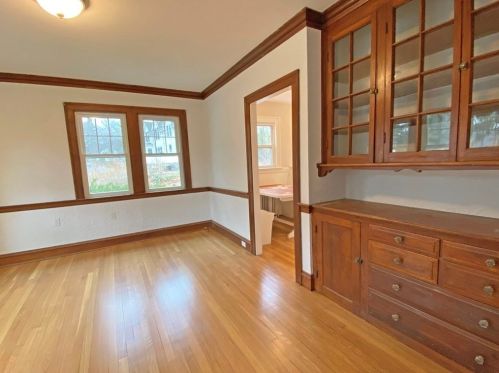 12 Allen St, Needham MA  02492-3702 exterior