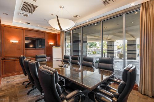 2402 Esplanade Ln, Phoenix AZ  85016-9108 exterior