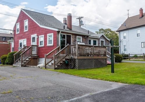 413 Danforth St, Taunton MA 02780-1642 exterior