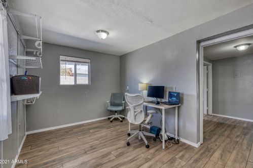 1208 Campbell Ave, Phoenix AZ 85015-3824 exterior