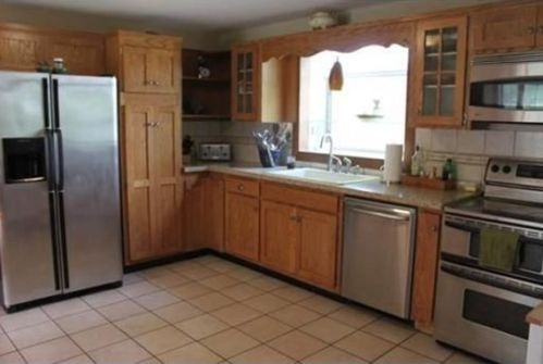 4 4th Ave, Montgomery, MA 01085-1170