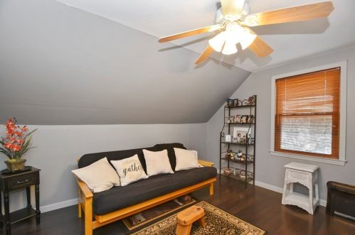 118 Sylvia St, New Bedford MA 02745-6136 exterior