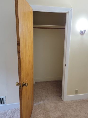 57 Whipple St, Fall River MA 02721-1818 exterior