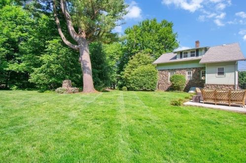 319 Shrewsbury St, Holden MA  01520-2145 exterior