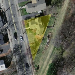 940 Walnut St, Newton MA  02461-1135 aerial view