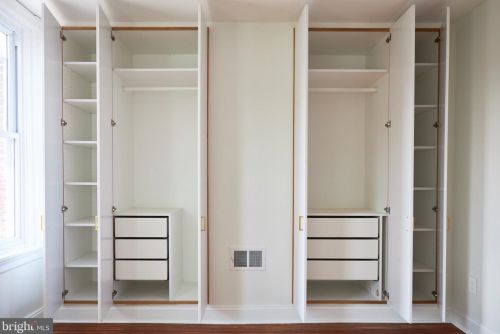 5221 Hazel Ave, Philadelphia PA  19143-1526 exterior