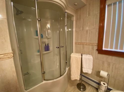 199 Mason St, Fall River MA 02723-2438 exterior